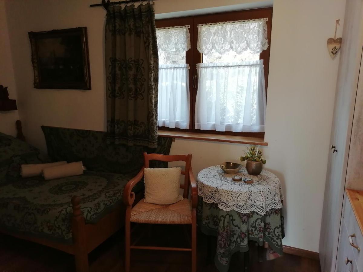 Mives Vendeghaz Hotel Pogany Exterior photo