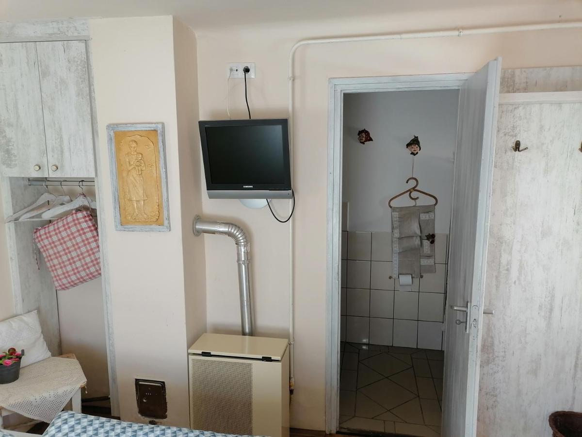 Mives Vendeghaz Hotel Pogany Exterior photo
